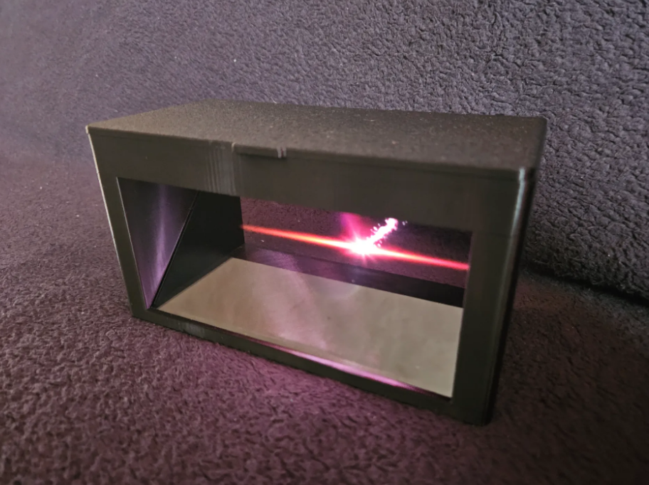 Hologram Box for Smartphones