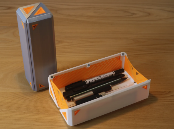 Magic Expanding Pencil Case