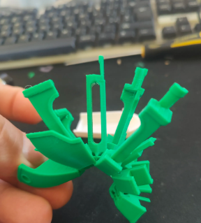 Benqi 3D printed boat with movable joints