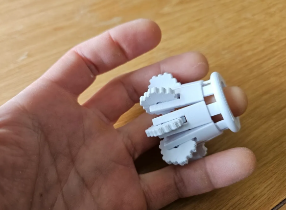 Bolt-action gun barrel toys