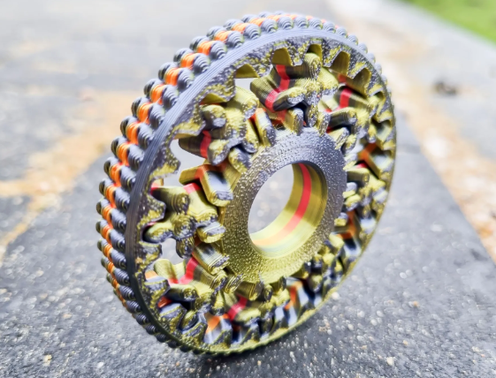 Decompression rotating toy with planetary gear 24g
