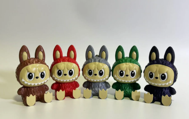 Cute labubu figurines