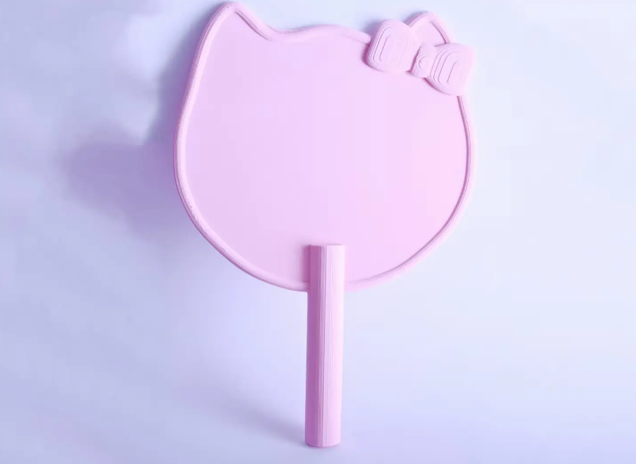 Hello Kitty fan