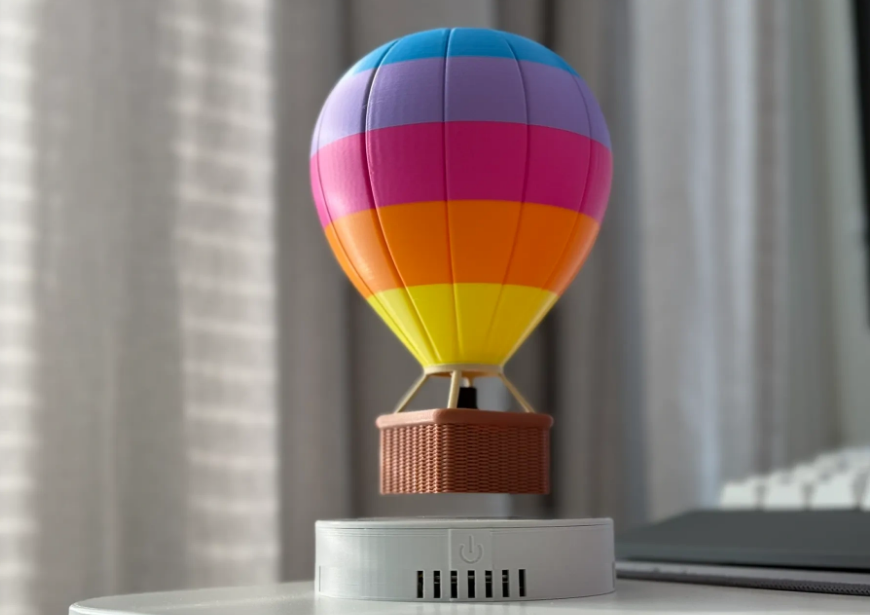 Magnetic levitation hot air balloon