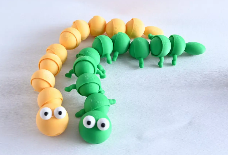 360° rotatable caterpillar, detachable and extendable