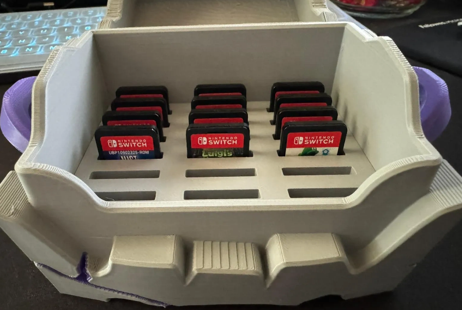 Zelda: Bockling Treasure Chest and Switch Game Stand