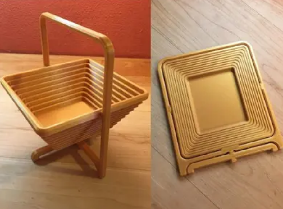 Folding flower basket