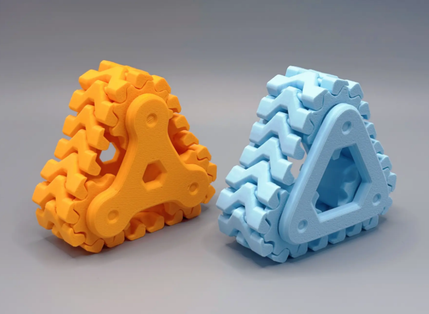 Active track decompression toy